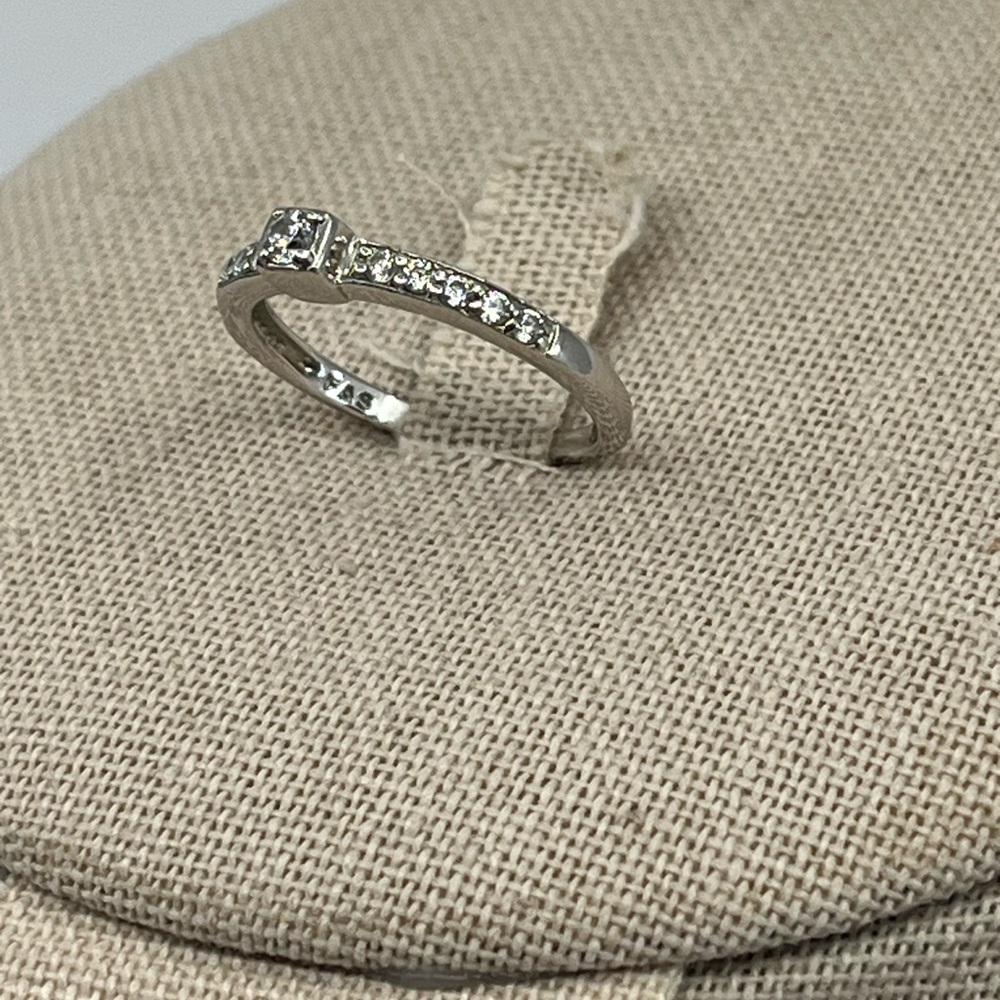 Vintage 925 FAS Sterling Silver Ring Size 7 CZ Solitaire & Channel Accents
